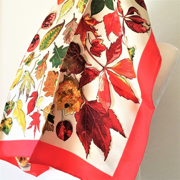 HERMES Accessories - SOLD! HERMES "Tourbillion – Autumn Leaves"